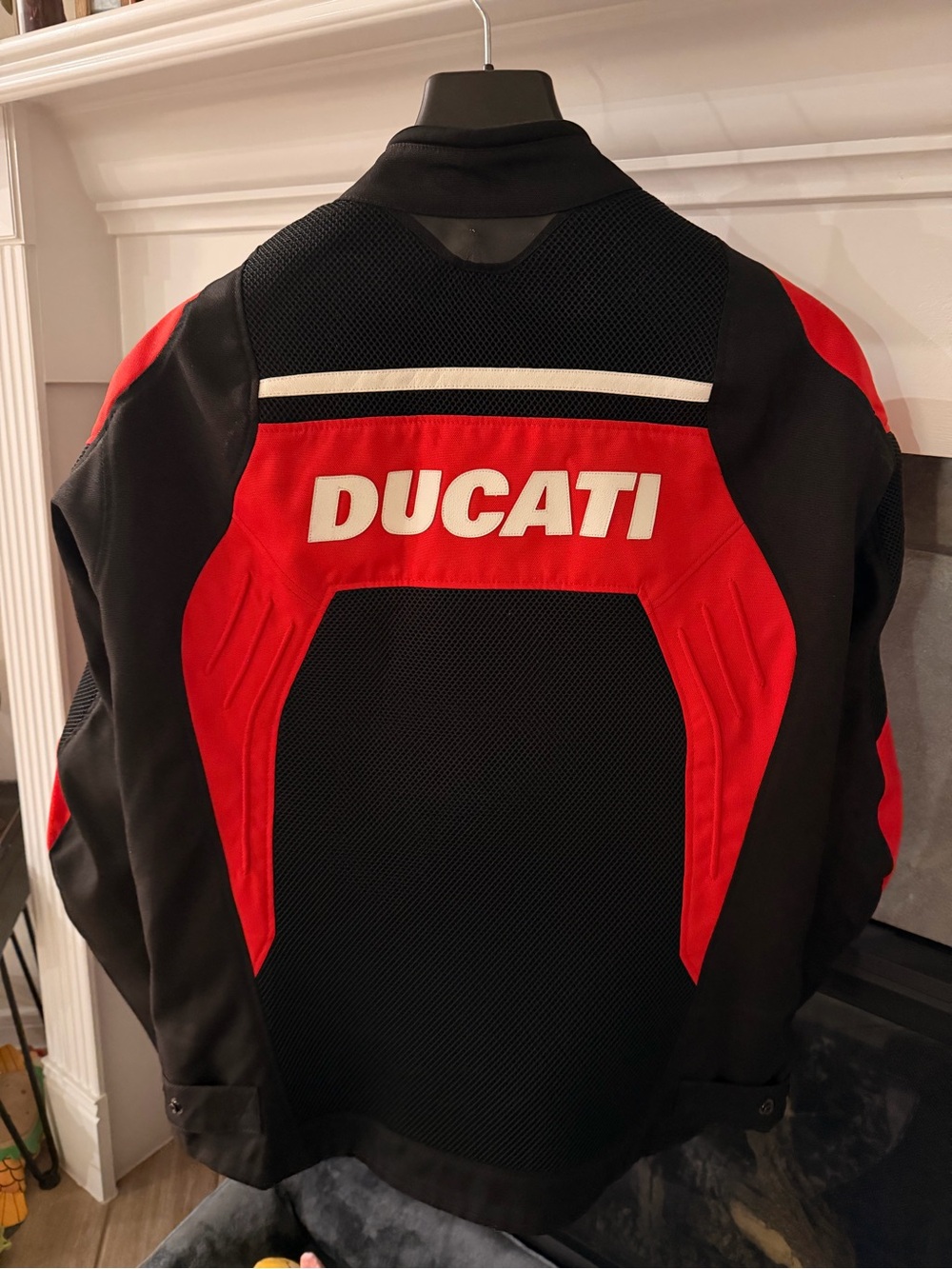 Ducati Corse Tex C2 Jacket - Black & Red - Picture 3 of 8